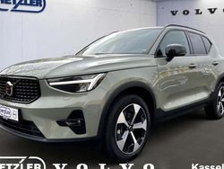 Grün Gebraucht 2024 Volvo XC40 Plus SUV | 39.950 € (Teuer)