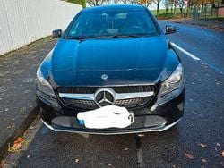 Schwarz Gebraucht 2018 Mercedes CLA200 Shooting Brake Kombi | 15.800 € (Guter Preis)