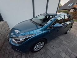 Blau Gebraucht 2016 Hyundai i40 Classic Kombi | 9.500 € (Guter Preis)
