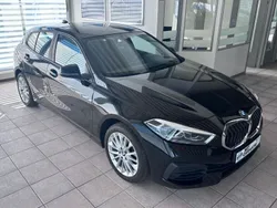 Schwarz Gebraucht 2021 BMW 118 Comfort Edition Kleinwagen | 18.100 € (Superpreis)