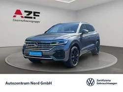Grau Gebraucht 2023 VW Touareg R-line SUV | 65.890 € (Guter Preis)