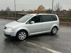 Silber Gebraucht 2004 VW Touran Van / Kleinbus | 2.400 € (Fairer Preis)