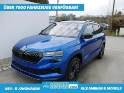 Raceblau metallic Neu 2024 Skoda Karoq SportLine SUV | 43.990 €
