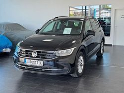 Deep black perleffekt Gebraucht 2021 VW Tiguan Life SUV | 26.050 € (Fairer Preis)