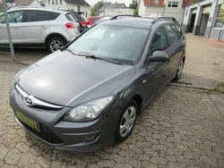 Grau Gebraucht 2011 Hyundai i30 Classic Kombi | 2.450 € (Guter Preis)