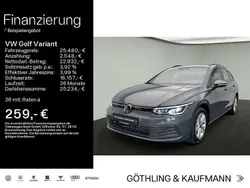 Delfingrau metallic Gebraucht 2023 VW Golf VIII Life Kombi | 25.190 € (Guter Preis)