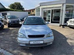 Weiß Gebraucht 2005 Opel Astra Njoy Kombi | 1.800 €