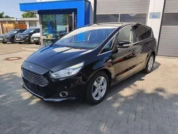 Schwarz (iridiumschwarz) Gebraucht 2018 Ford S-MAX S Van / Kleinbus | 12.980 € (Guter Preis)