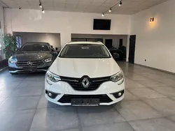 Weiß Gebraucht 2019 Renault Mégane GrandTour LIMITED Kombi | 13.000 € (Fairer Preis)