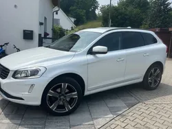 Weiß Gebraucht 2016 Volvo XC60 Momentum SUV | 17.700 € (Fairer Preis)