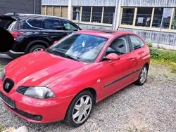 Rot Gebraucht 2005 Seat Ibiza Kleinwagen | 2.700 €