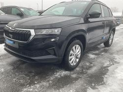 Black magic perleffekt Neu 2026 Skoda Karoq Selection SUV | 31.995 € (Fairer Preis)