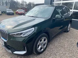 Sanremo green metallic Gebraucht 2023 BMW iX1 Comfort Edition SUV | 39.950 € (Superpreis)