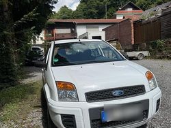 Weiß Gebraucht 2009 Ford Fusion Kleinwagen | 3.600 € (Etwas zu teuer)