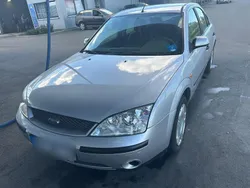 Silber Gebraucht 2003 Ford Mondeo Limousine | 1.900 €
