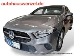 Mountaingrau Gebraucht 2018 Mercedes A200 Premium Limousine | 21.500 € (Guter Preis)