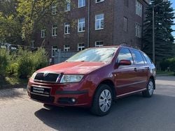 Rot Gebraucht 2007 Skoda Fabia Kleinwagen | 2.290 € (Fairer Preis)