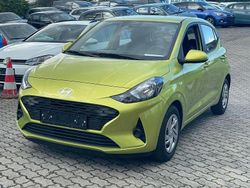 Gelb Neu 2025 Hyundai i10 Kleinwagen | 16.999 € (Superpreis)