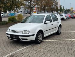 Weiß Gebraucht 2001 VW Golf IV Edition Limousine | 2.490 € (Fairer Preis)