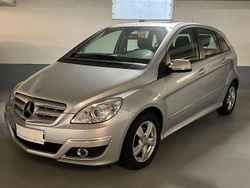 Silber Gebraucht 2009 Mercedes B200 Van / Kleinbus | 7.500 € (Etwas zu teuer)