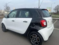 Weiß Gebraucht 2015 Smart ForFour Basis Kleinwagen | 5.350 € (Fairer Preis)