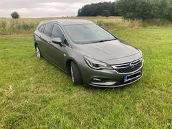 Grau Gebraucht 2016 Opel Astra Dynamic Kombi | 8.500 € (Guter Preis)