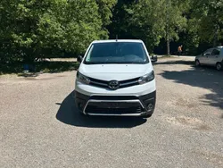 Weiß Gebraucht 2023 Toyota Proace Van | 17.990 €