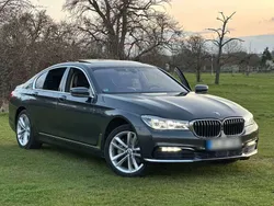 Grau Gebraucht 2016 BMW 730 Executive Limousine | 33.000 € (Teuer)
