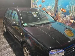 Schwarz Gebraucht 1999 VW Golf IV Kleinwagen | 1.000 € (Guter Preis)