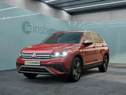 Rot Gebraucht 2024 VW Tiguan Allspace Elegance SUV | 44.701 € (Fairer Preis)