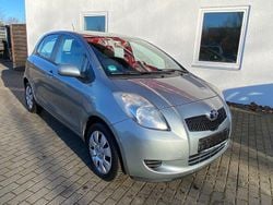 Grau Gebraucht 2006 Toyota Yaris Sol Kleinwagen | 2.850 € (Fairer Preis)