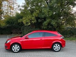 Rot Gebraucht 2009 Opel Astra GTC Coupé | 4.450 € (Fairer Preis)