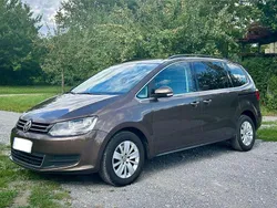 Braun Gebraucht 2013 VW Sharan Comfortline Van / Kleinbus | 9.900 € (Fairer Preis)