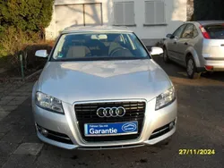 Silber Gebraucht 2012 Audi A3 Sportback Attraction Limousine | 8.490 € (Etwas zu teuer)