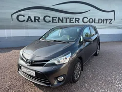 Grau Gebraucht 2014 Toyota Verso Executive Van / Kleinbus | 5.400 € (Fairer Preis)