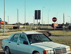 Weiß Gebraucht 1990 Mercedes 190 Limousine | 7.900 €