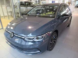 Grau Gebraucht 2023 VW Golf VIII Move Limousine | 26.545 € (Guter Preis)