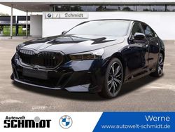 M carbonschwarz metallic Gebraucht 2024 BMW i5 M Sport Limousine | 71.370 €