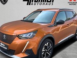 Orange Gebraucht 2022 Peugeot e-2008 Allure SUV | 16.990 € (Guter Preis)