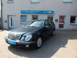 Blau Gebraucht 2004 Mercedes E220 Limousine | 3.290 € (Guter Preis)