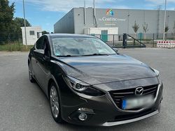 Grau Gebraucht 2015 Mazda 3 Kleinwagen | 11.100 € (Fairer Preis)