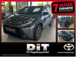 Celestite grey (1k3)/ black mi Neu 2025 Toyota Aygo Kleinwagen | 15.890 €