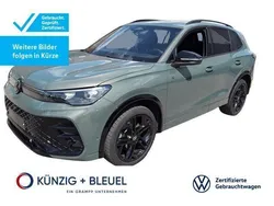 Cipressinogrün metallic Gebraucht 2024 VW Tiguan R-line SUV | 49.840 € (Superpreis)