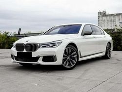 Weiß Gebraucht 2017 BMW M760 M Sport Limousine | 49.200 € (Superpreis)