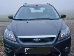 Silber Gebraucht 2009 Ford Focus Kombi | 2.800 € (Fairer Preis)