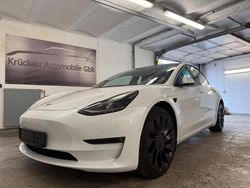 Weiß Gebraucht 2022 Tesla Model 3 Performance Limousine | 32.900 € (Fairer Preis)