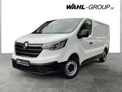 Weiß Gebraucht 2022 Renault Trafic Komfort Van | 26.590 € (Etwas zu teuer)