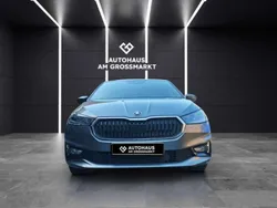 Grau Gebraucht 2024 Skoda Fabia Selection Limousine | 22.990 € (Fairer Preis)