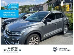 Indiumgrau metallic (metallic) Gebraucht 2022 VW T-Roc Style SUV | 23.950 € (Guter Preis)