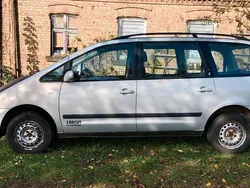 Silber Gebraucht 2001 Ford Galaxy Van / Kleinbus | 1.899 € (Fairer Preis)